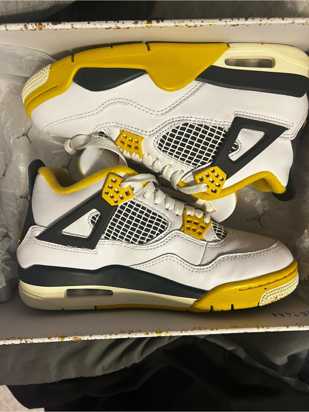 Jordan Men's White Yellow and Black Retro Sneakers